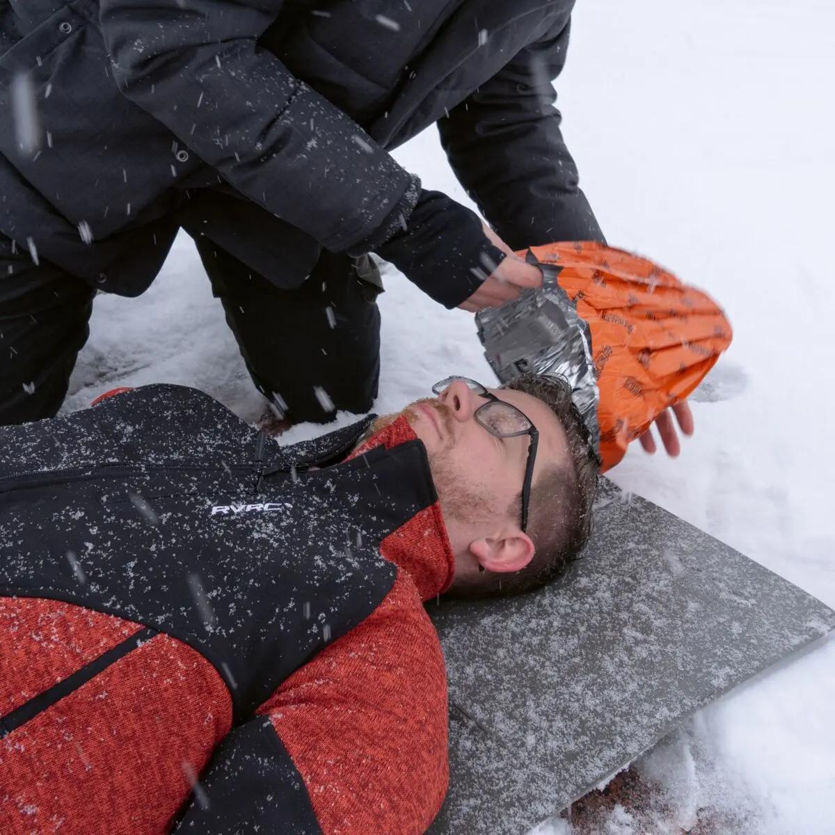 Blizzard Beanie Orange – Wärmeschutzmütze Reflexcell™ - Critical Knowledge